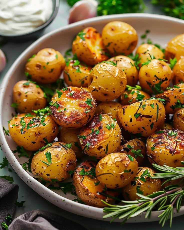 Oven-Baked Potatoes بطاطا بالفرن