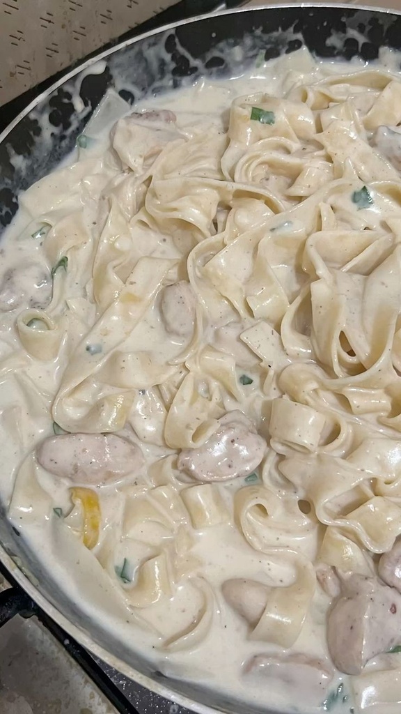 Chicken Alfredo Pasta الفريدو دجاج