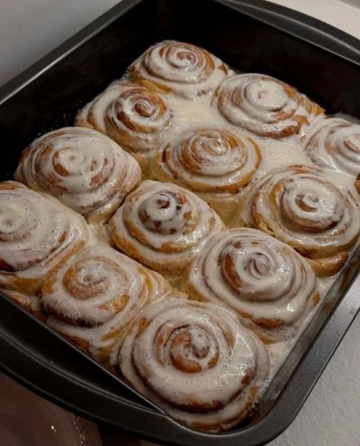 Cinnabon سينابون