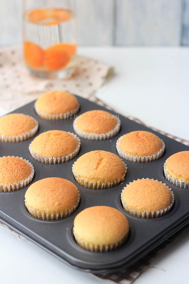 Plain Cupcake  كاب كيك (بدون كريمة)