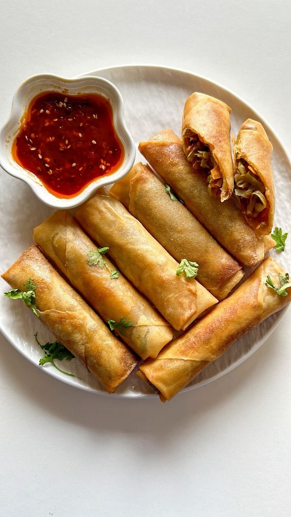 Chicken Spring Roll سبرينج رول دجاج