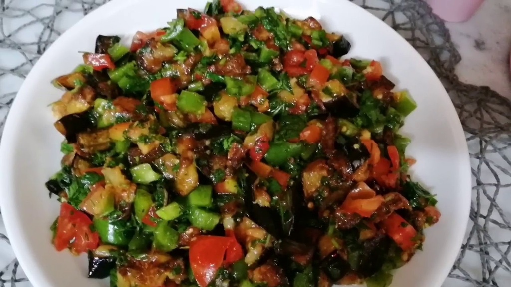 Badejane Salad, سلطة باذنجان