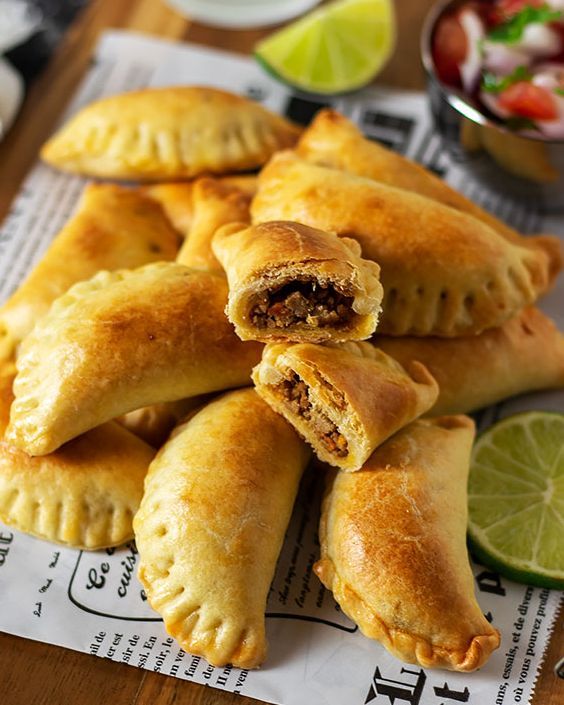 Meat Pie ,  فطائر لحم